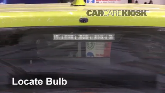 2017 Toyota Corolla iM 1.8L 4 Cyl. Éclairage Feu de freinage central (remplacer l'ampoule)